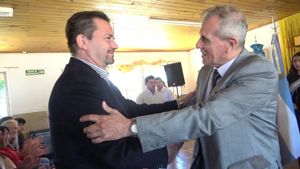 Entrega de Kits Solares Educativos en la Aldea Biglione